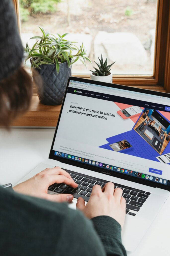 Writing an email to pitch a brand for sponsorship